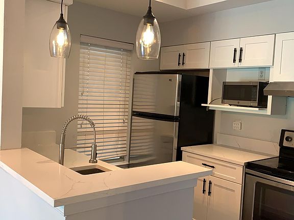 3rd image of 6000 Shepherd Mountain Cv Unit 913
