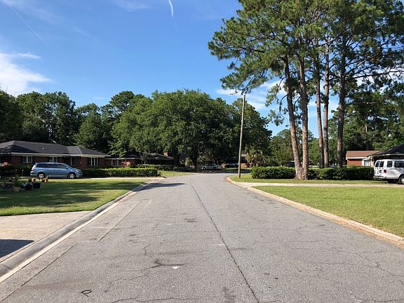 5th image of 4712 Sylvan Dr