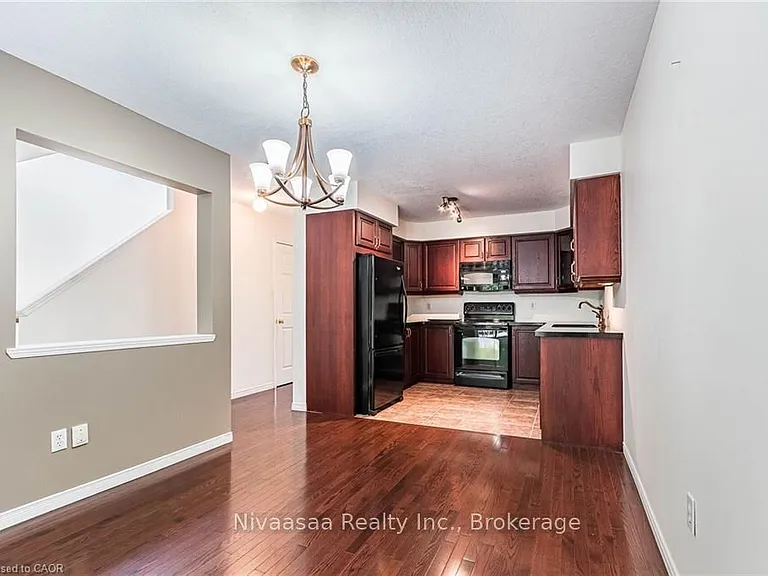 110 Activa Ave #D21 — Photo 9