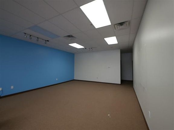 2nd image of 850 W Sharon Ave Ste 8