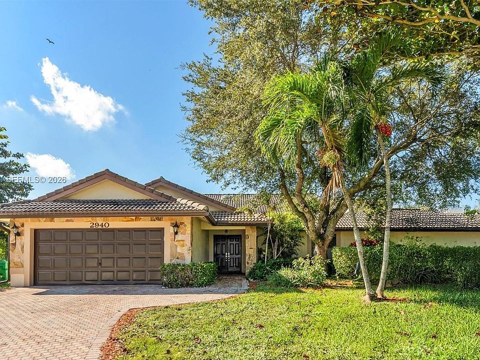 1st image of 2940 NW 114th Way