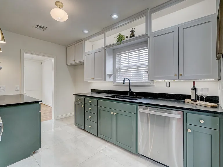 2516 Cummings Dr — Photo 8