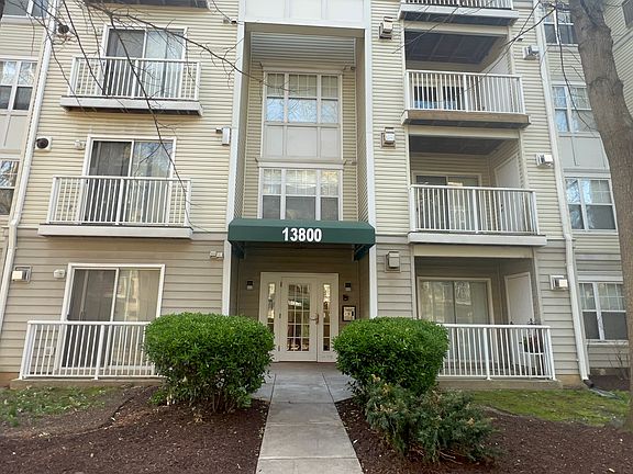 2nd image of 13800 Farnsworth Ln APT 5301