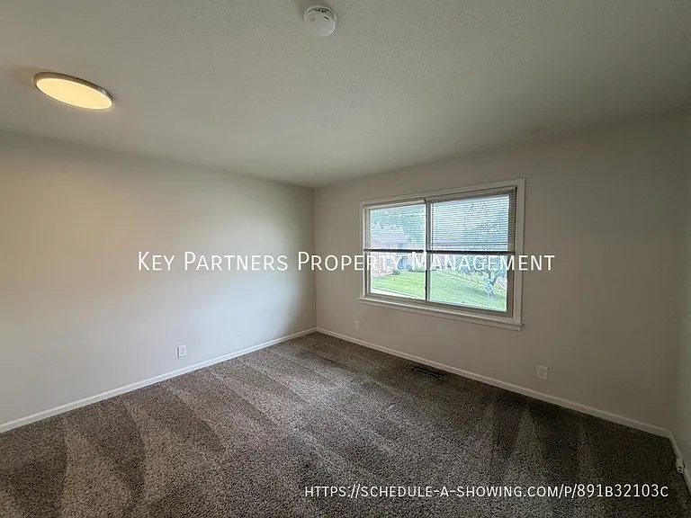 8833 Glenwood St #18 — Photo 12