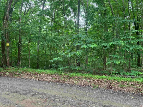 000 Redwood Dr., Cadiz, KY 42211