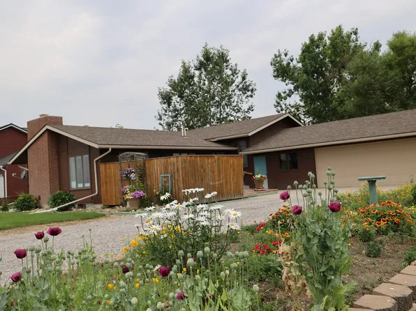 211 Illinois Ave, Valier, MT 59486