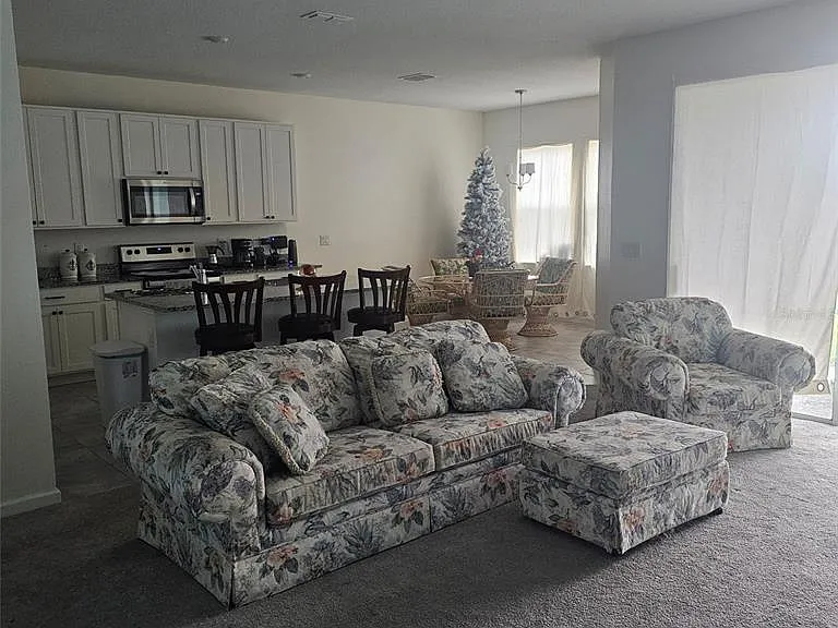 299 Bottle Brush Dr — Photo 2