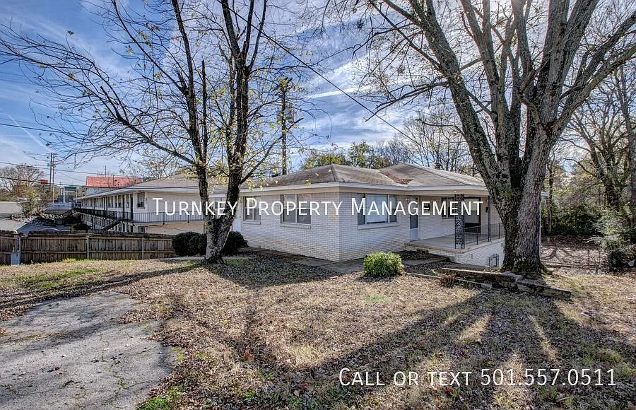 Building Photo - 7305 Kentucky Ave #B