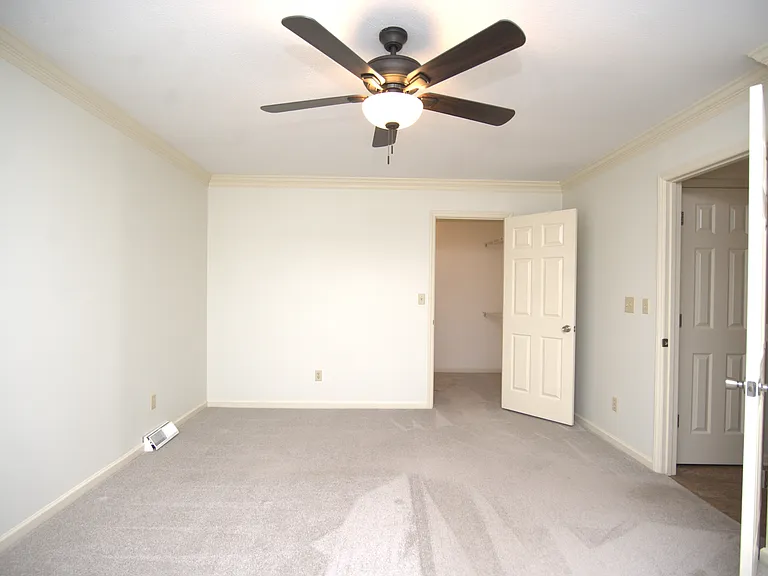 41 Poplar Court Ln #41 — Photo 17