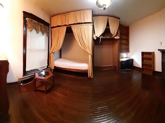 510 S Woodlawn Room #11