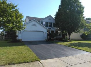 2204 Coldharbor Ct, Lewis Center, OH 43035