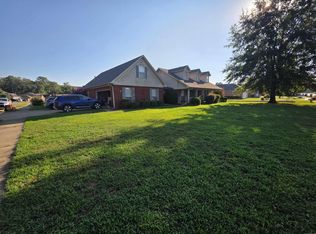 1117 Colonial Dr, Jacksonville, AR 72076