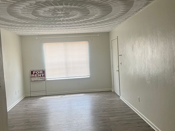 2nd image of 2900 Lafayette Blvd APT 2