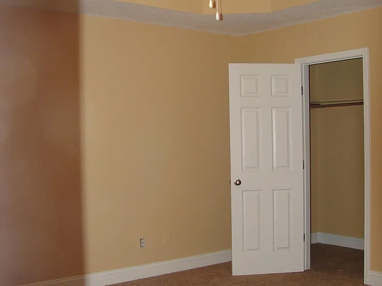 271 Millcrest Dr — Photo 16