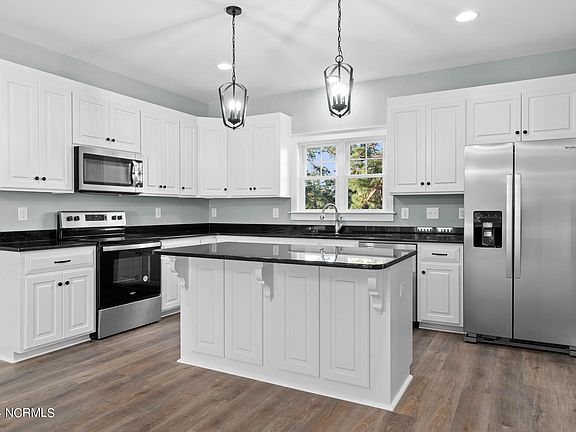 5th image of 1023 Birchwood Drive
