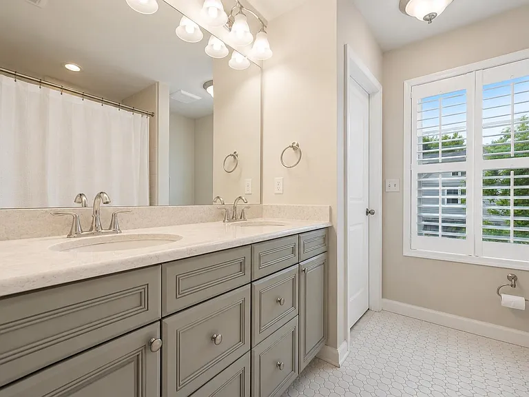 12 Eckert Dr — Photo 25