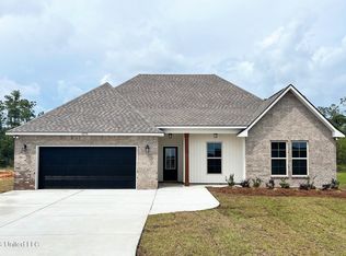 12196 Walker Rd, Ocean Springs, MS 39564