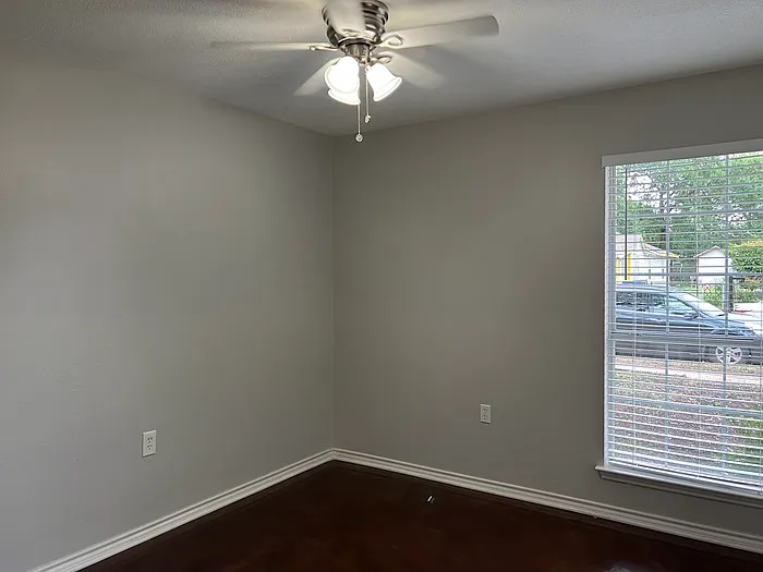 1007 Shaw St — Photo 15