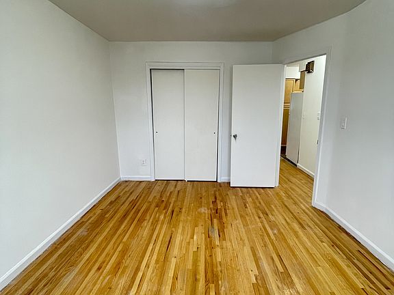 3rd image of 1053 Revere Ave #2C
