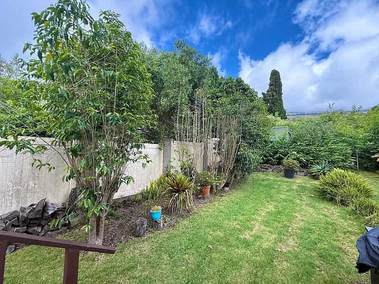 48 Ihe Pl — Photo 15