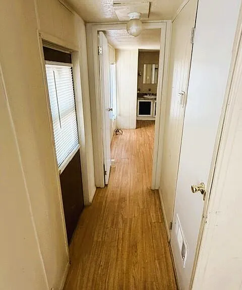 702 N State St — Photo 5