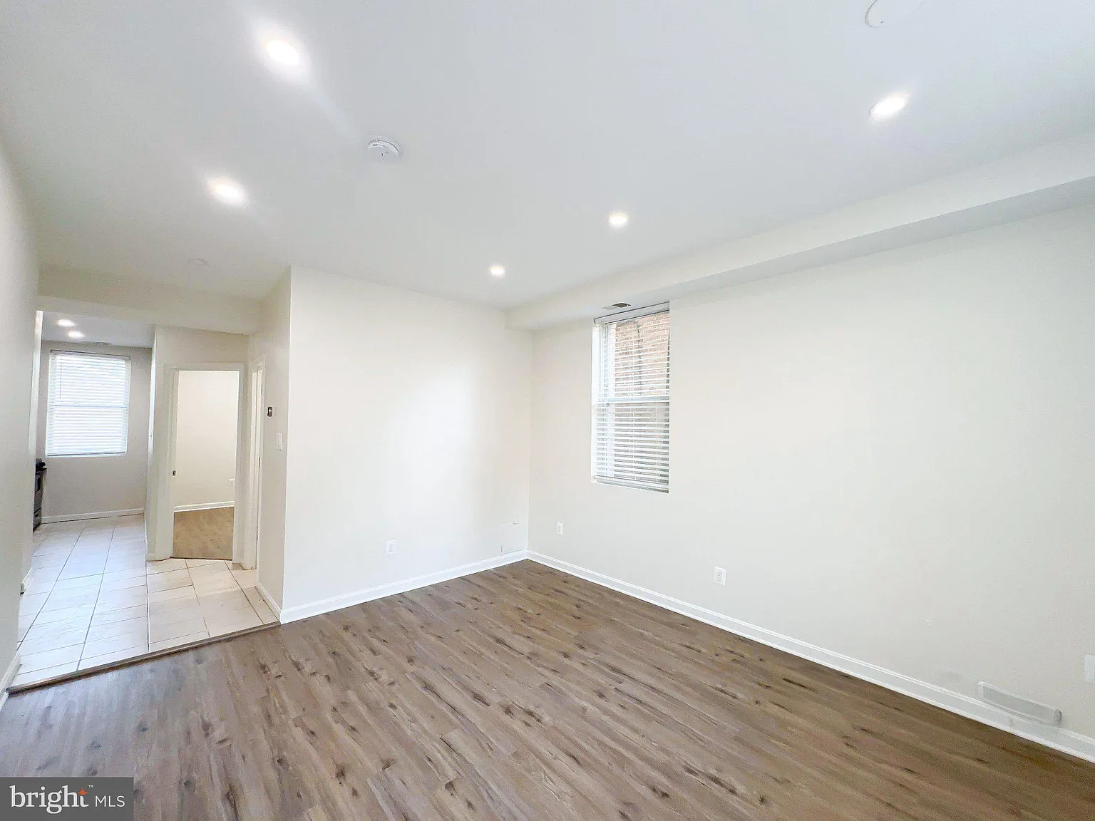 Deanwood — Photo 1