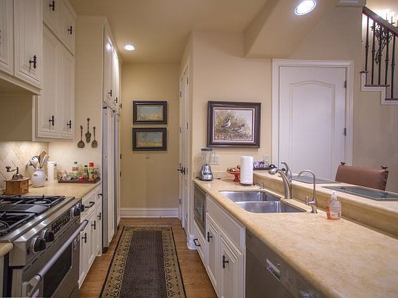 4th image of 7897 Broadway St Unit 801