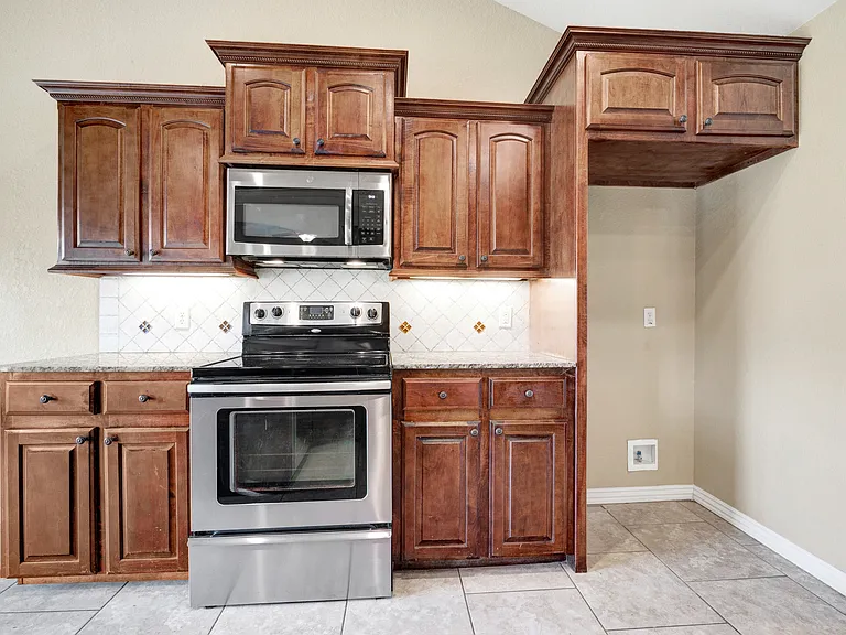 508 Torrington Way — Photo 14