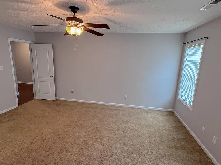 337 Kingston Rd — Photo 14