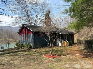 67 Quartz Ln, Balsam, NC 28707