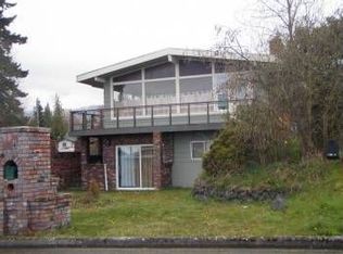 934 W 14th St, Port Angeles, WA