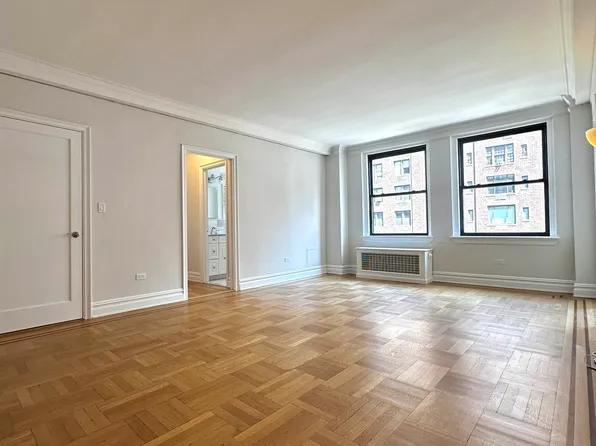340 East 57th Street image 1 of 15
