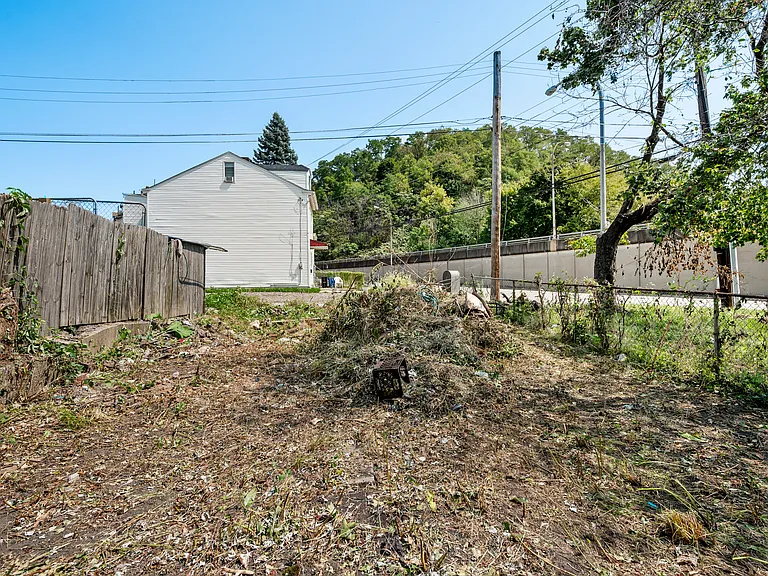 2314 Atmore St — Photo 24