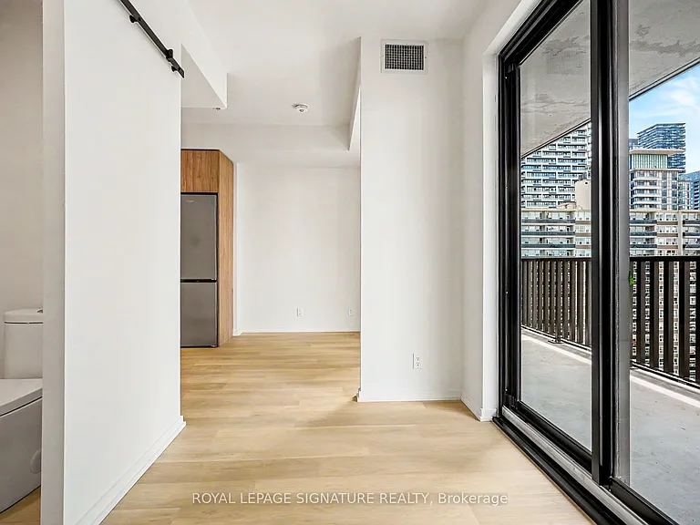 109 Erskine Ave #1111 — Photo 33