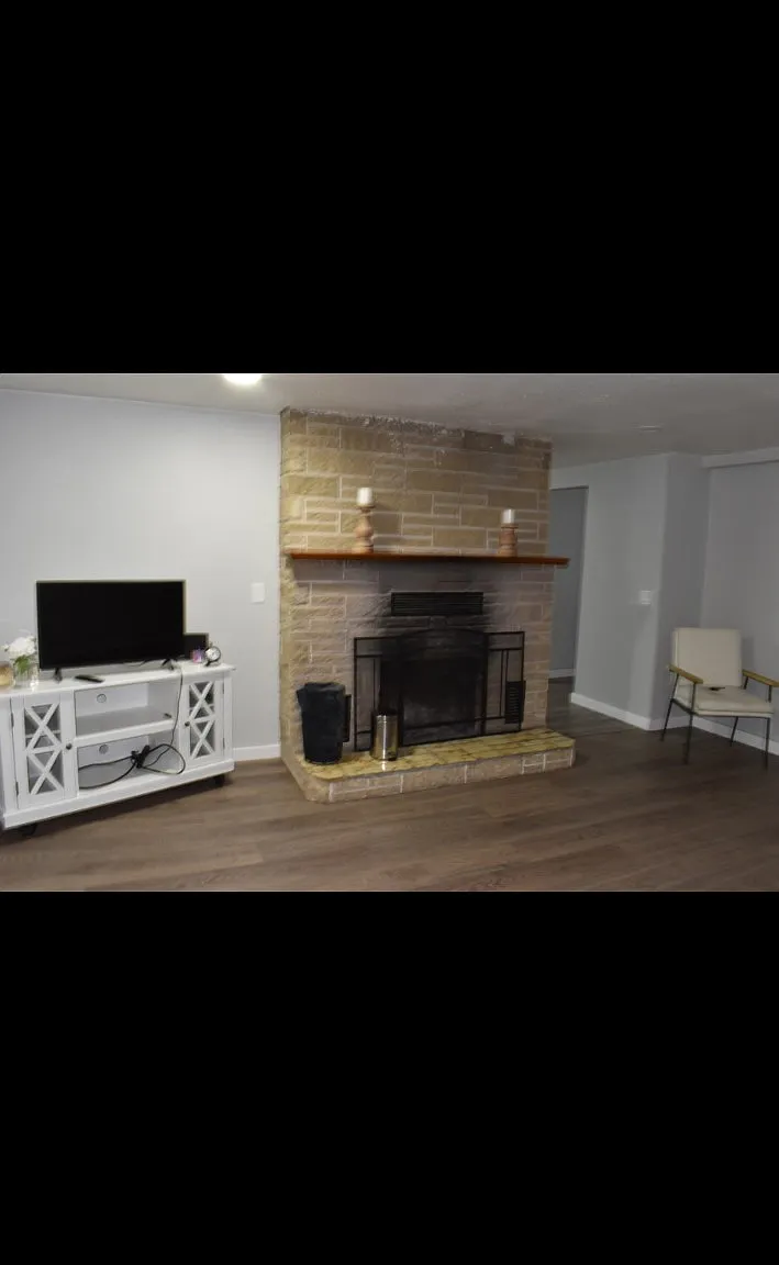 2 bed, 1100 sqft, $1,850 — Photo 1