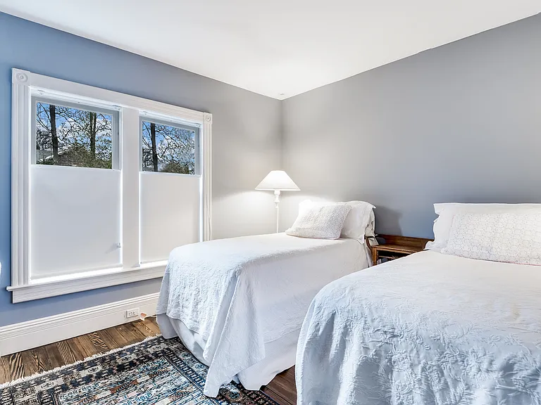 116 Bay St — Photo 13