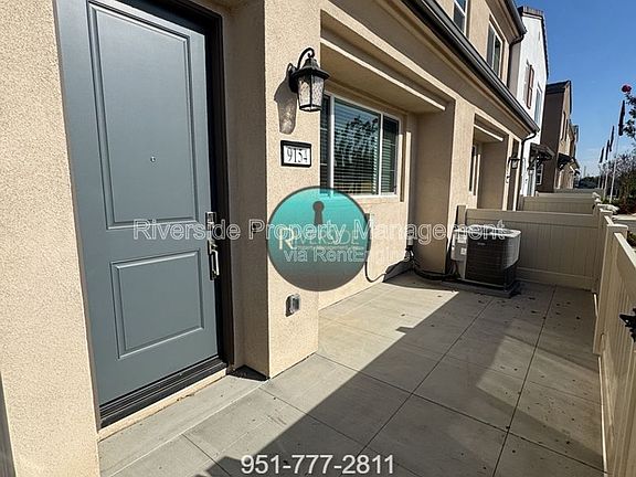 4th image of 9154 Teralina Cir