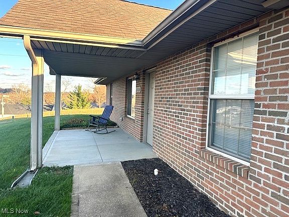 2nd image of 2720 Orchard Park