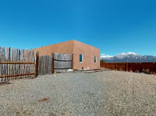 41 Luz Del Monte Rd, El Prado, NM 87529