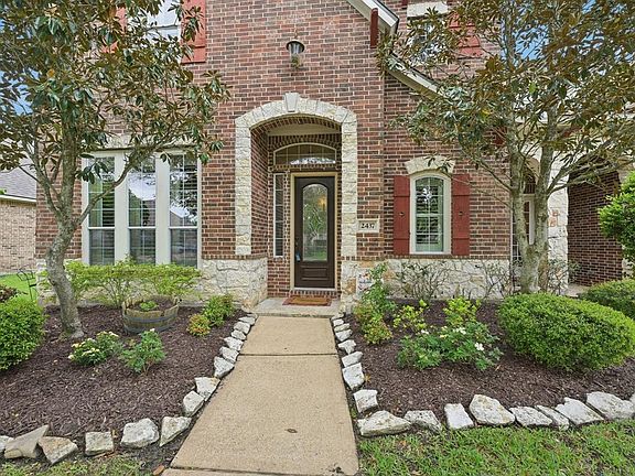 4th image of 2437 Mountain Falls Court
