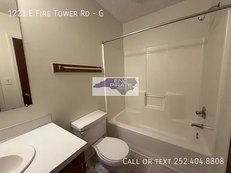 1221 E Fire Tower Rd #G — Photo 6