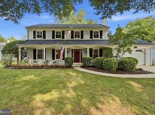 8607 Pilgrim Ct, Alexandria, VA 22308