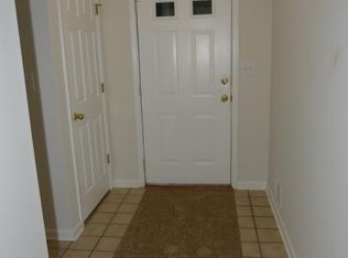 569 Highland Towne Ln, Warrenton, VA 20186