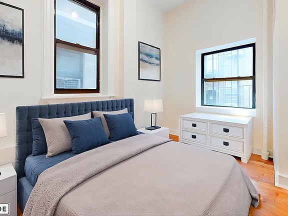 2nd image of 207 W 80th St APT 1B