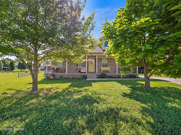 3rd image of 251 Crystal View Ct