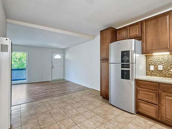 5th image of 868 E Alvarado St APT 44