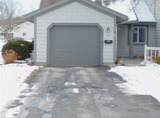 415 Summerhaven Dr N, East Syracuse, NY 13057