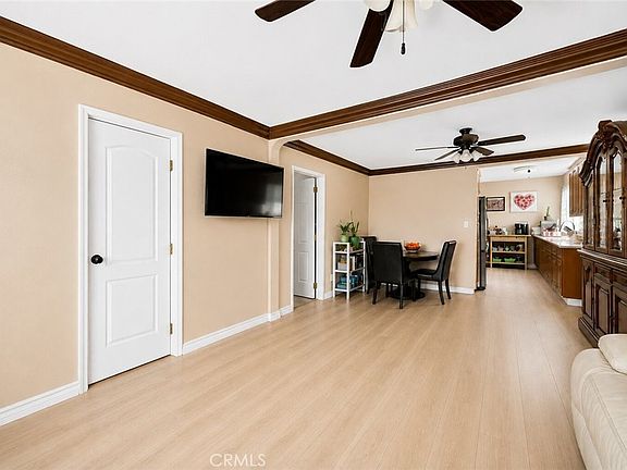 3rd image of 1221 W 88th St