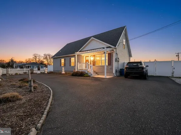 720 Town Bank Cpe, Green Creek, NJ 08219