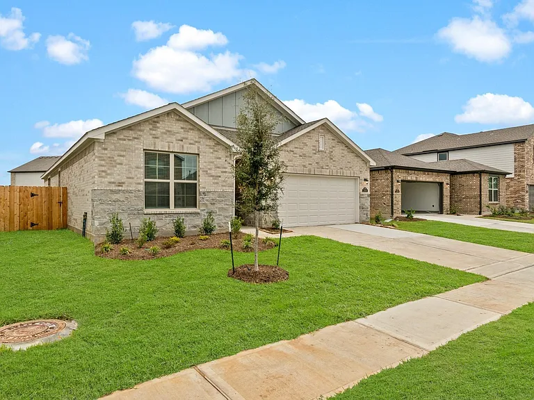 23018 Forebear Dr — Photo 2